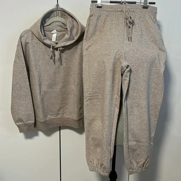 H&M Sweatpants Pockets, Size M - Picture 7 of 7